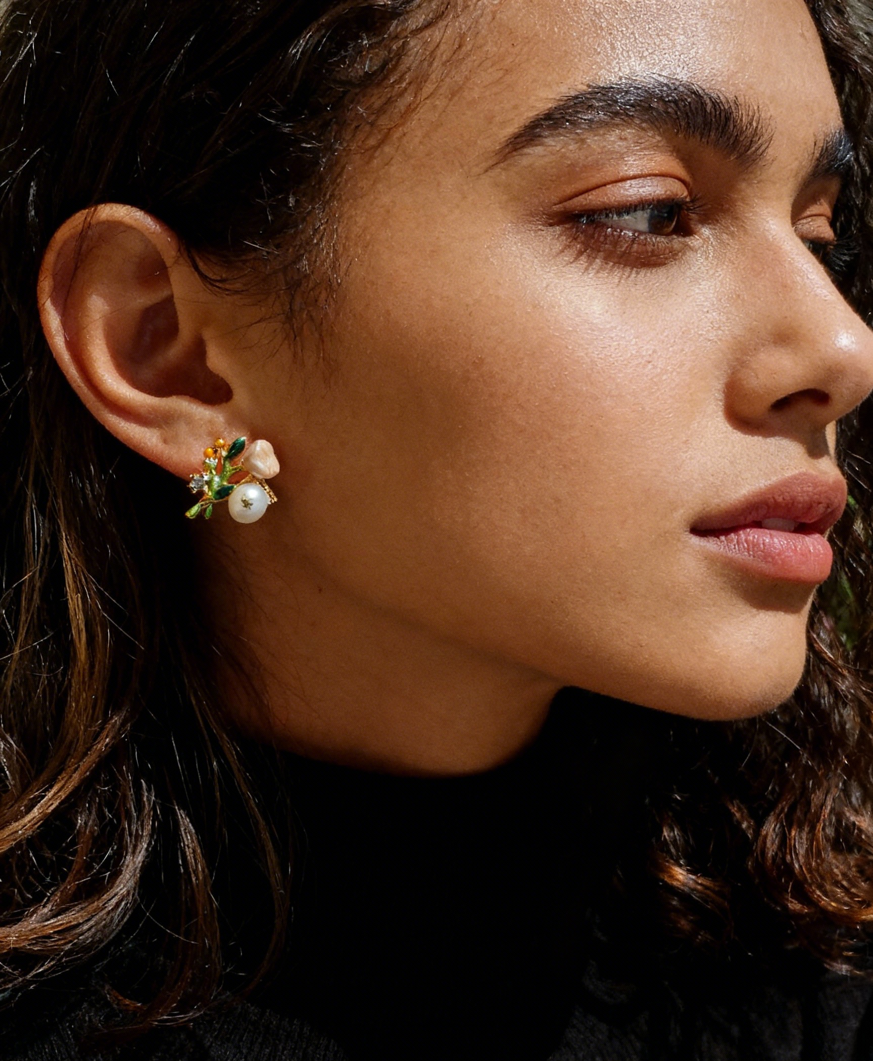 Monet-style floral earrings with gold accents, perfect for summer outfits, feminine jewelry, and gifts for art lovers