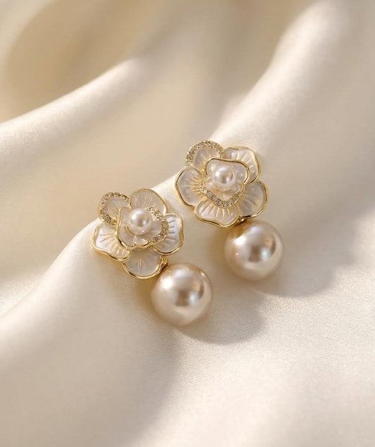 Meaningful pearl earrings symbolising calm mornings, hope, and new beginnings