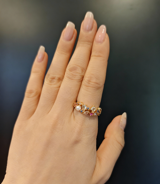 Colorful spring rings with multicolored stones inspired by Renoir’s river reflections