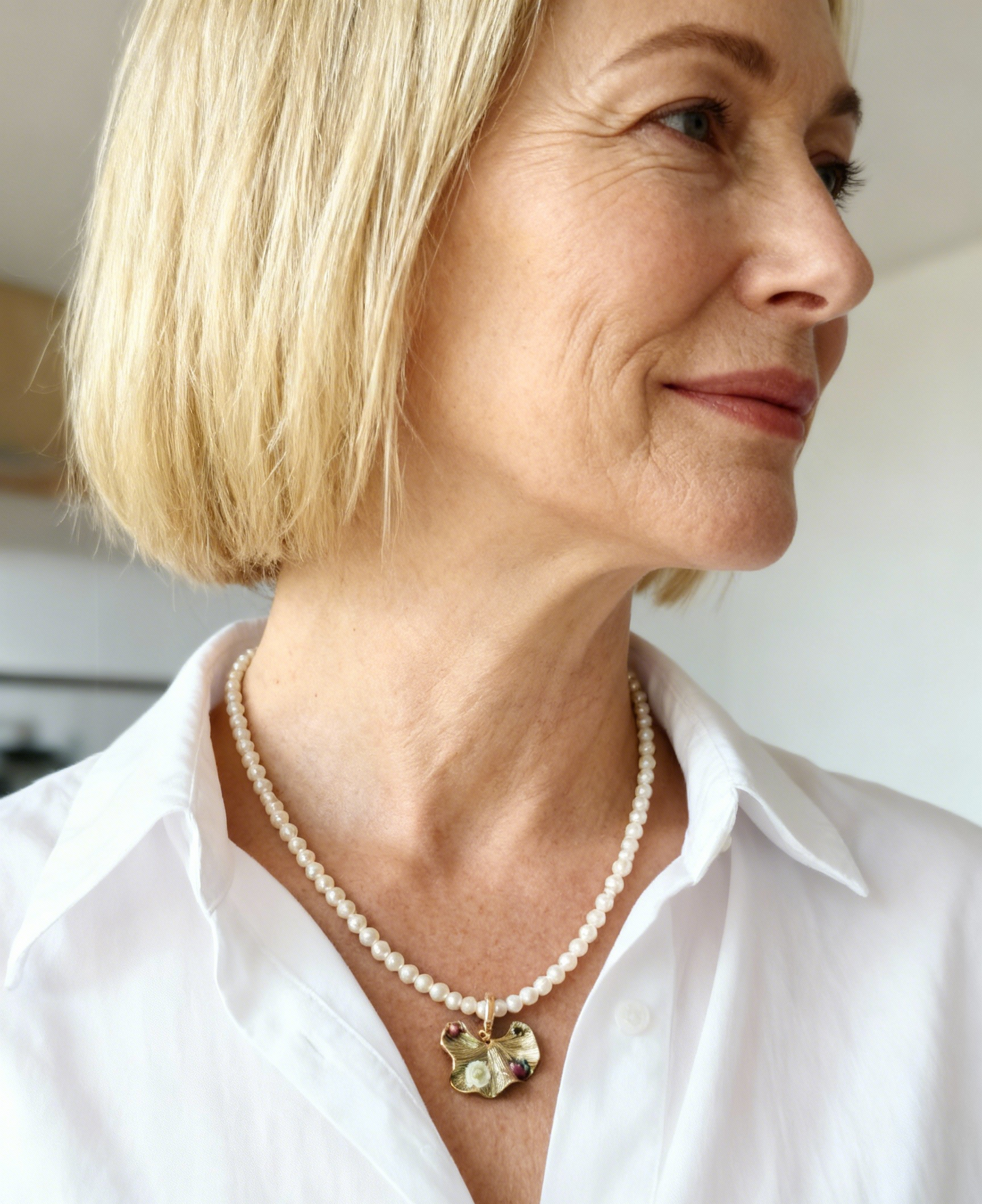 unique, elegant and artistic pearl necklace, gifts for mom